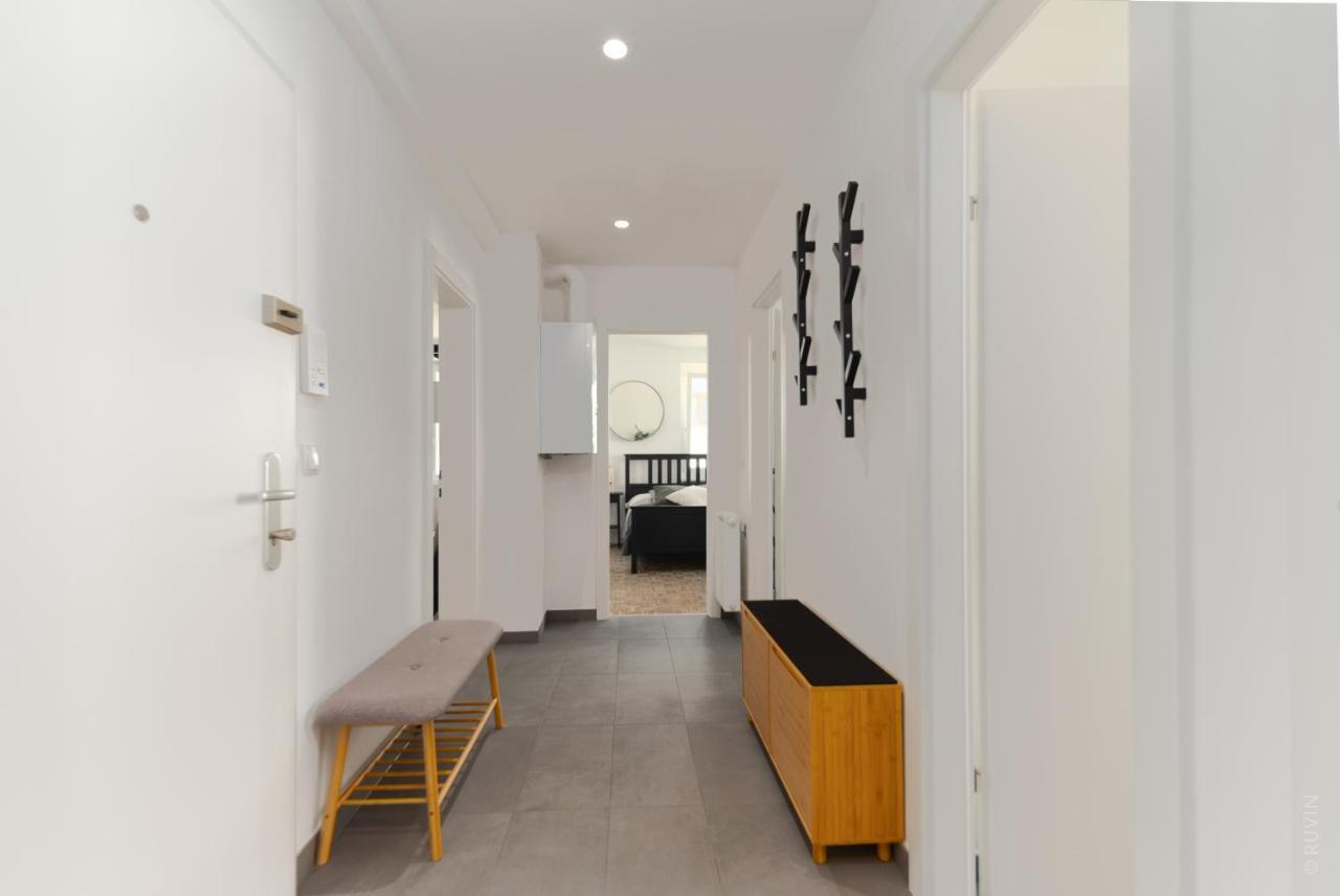 King Bed Home, 3 Bed Rooms, Perfect For Long Term Stay Wien Ngoại thất bức ảnh