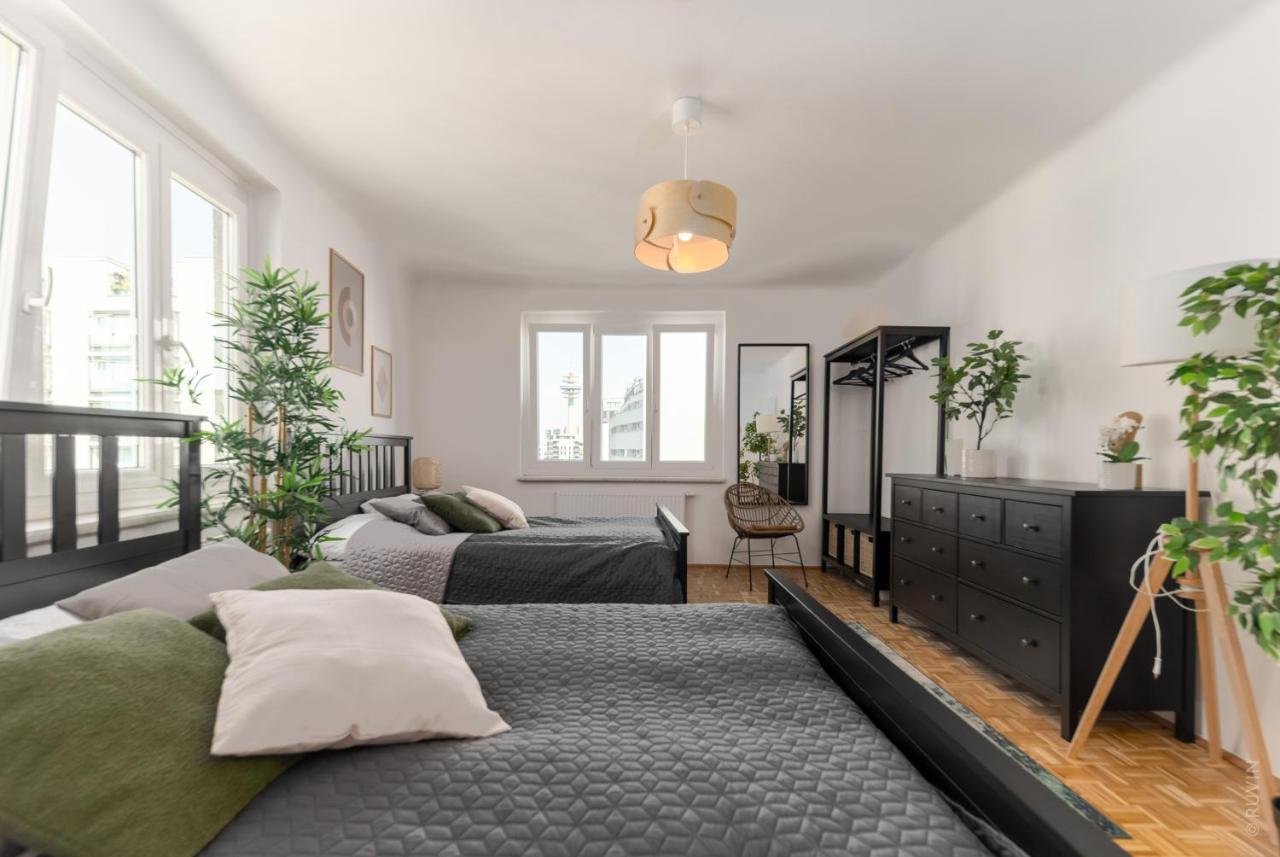 King Bed Home, 3 Bed Rooms, Perfect For Long Term Stay Wien Ngoại thất bức ảnh